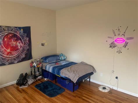 5BA in Boston Living - Month-to-Month. . Share room near me